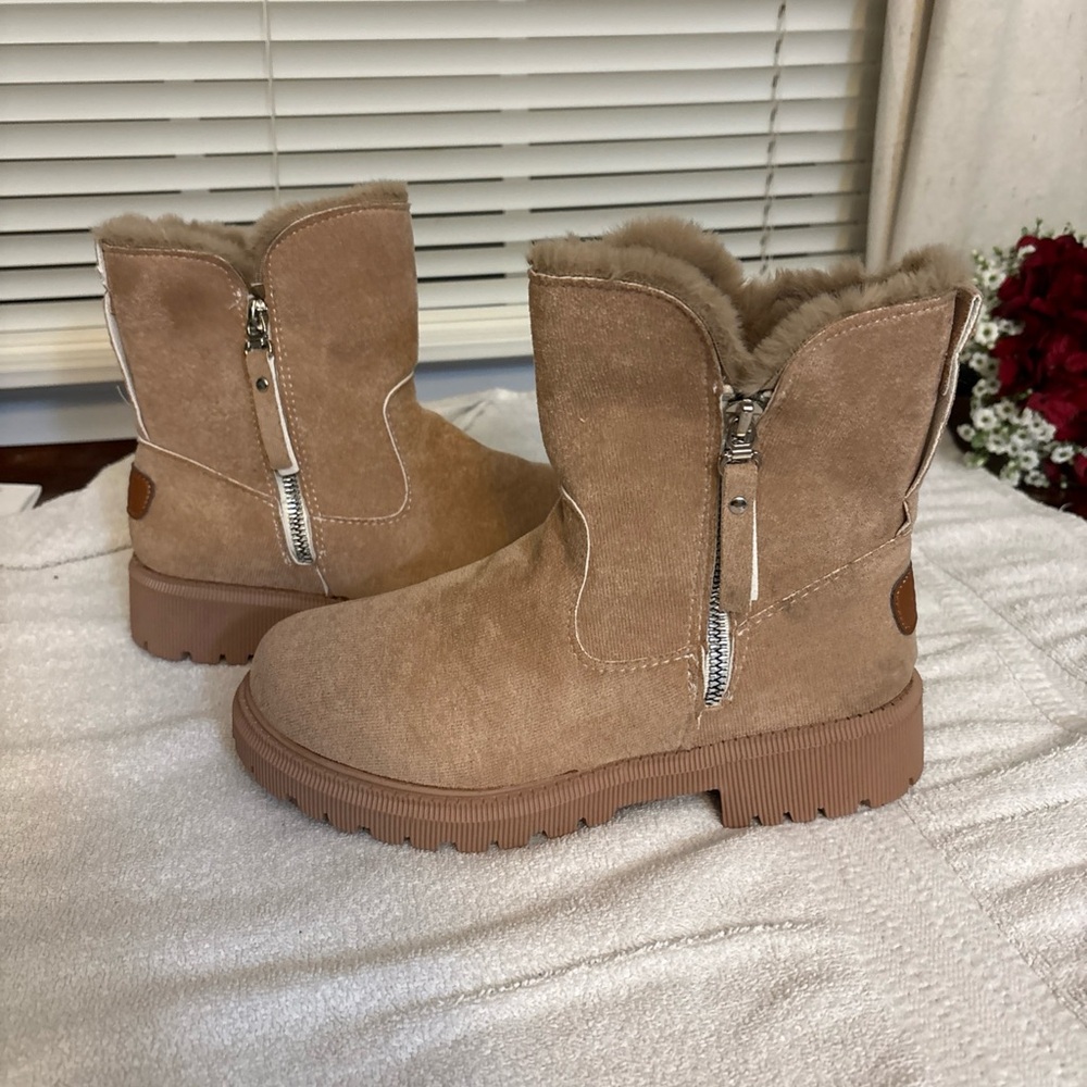 Tan Winter Boots women’s - Picture 2 of 4